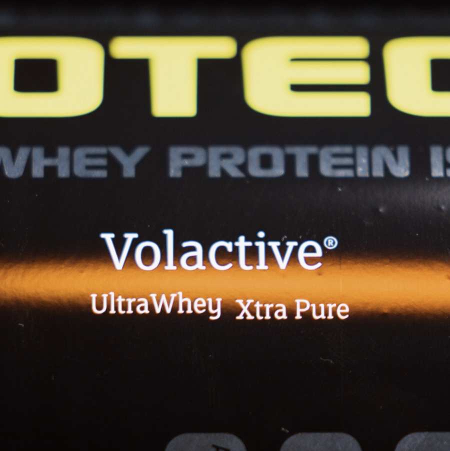 ISOTECH - Proteine Isolate Volactive® XTRA PURE con Glutammina, Taurina e Vitamine